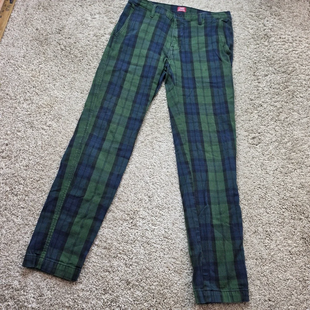 Levis XX Chino Mens 29x32 Green Navy Black Watch Plaid Tapered Pants 85226-0121
